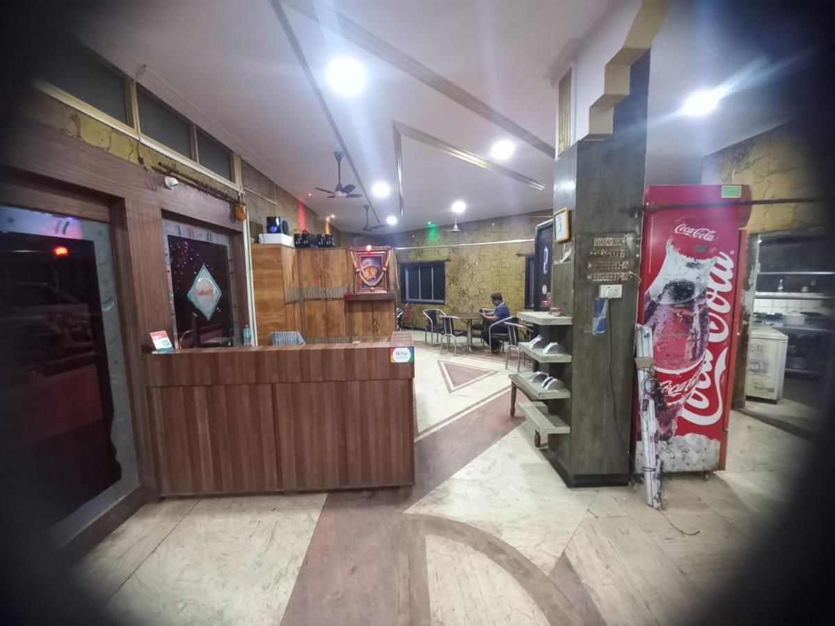 Hotel Kushal Chiplun Exterior photo